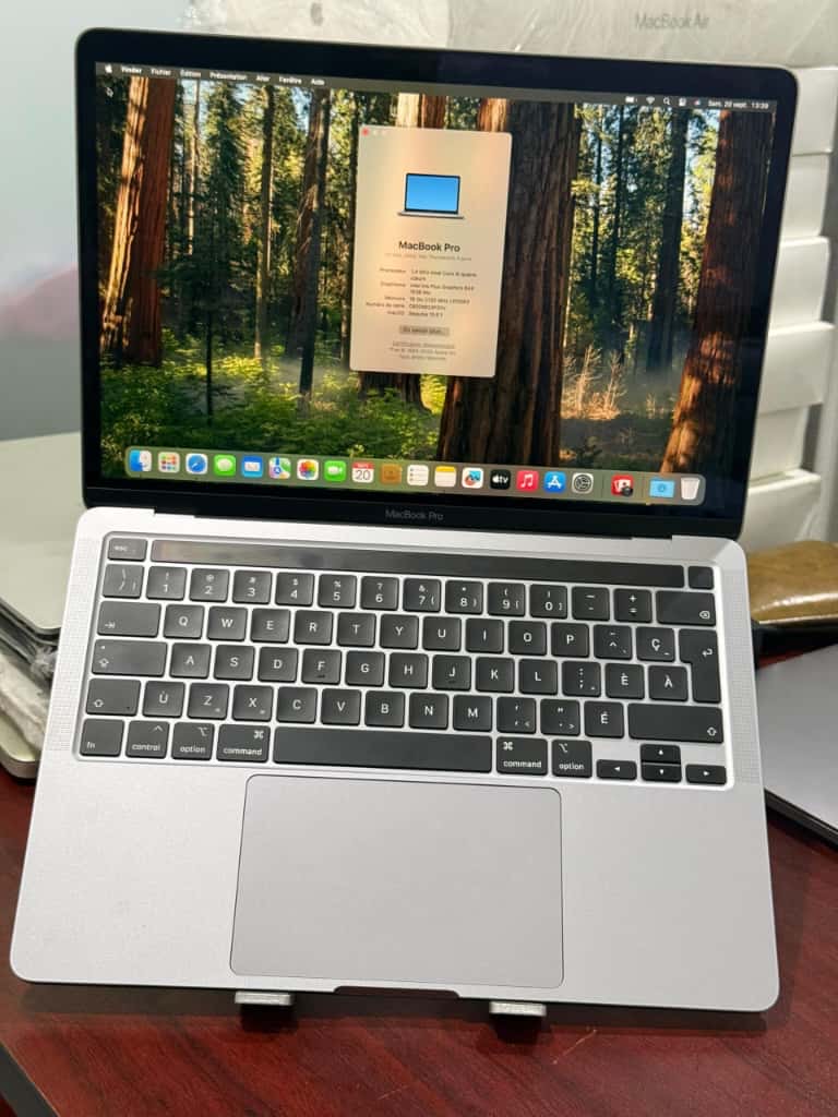 MacBook Pro - Royal Computer